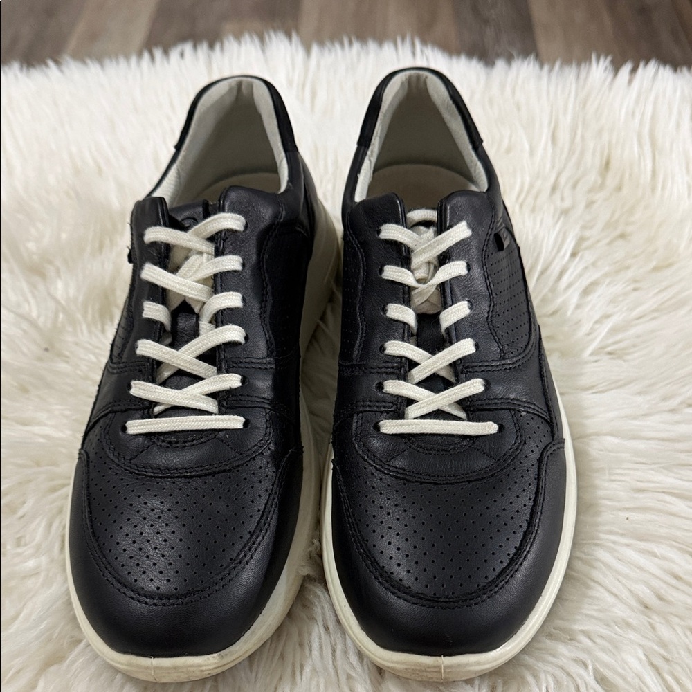 Ecco Black and White Women's Sneakers